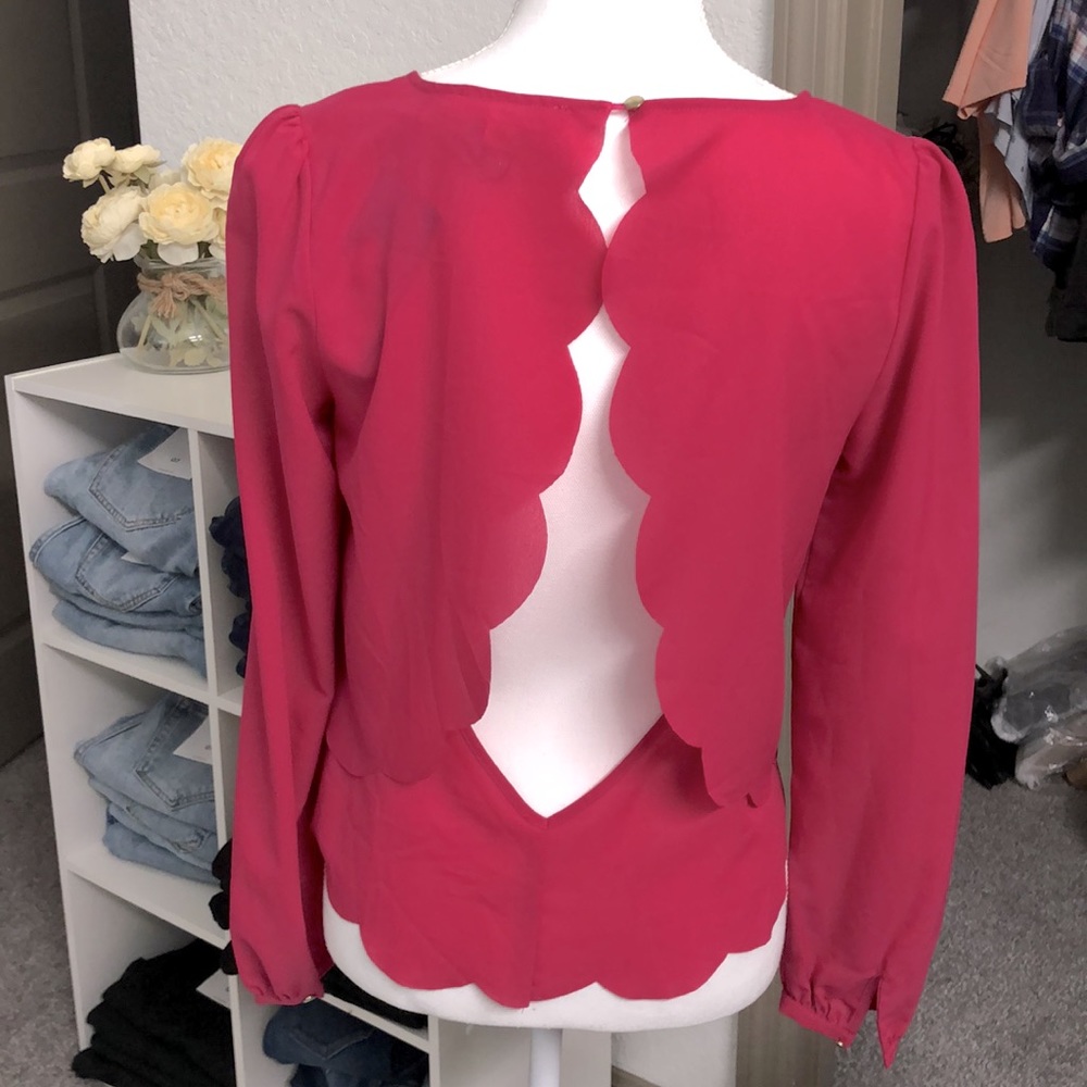 NWT Double Zero Fuchsia Open Back Scalloped Blouse Size Medium